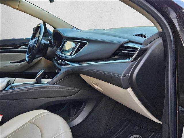 Used 2018 Buick Enclave Essence image 20