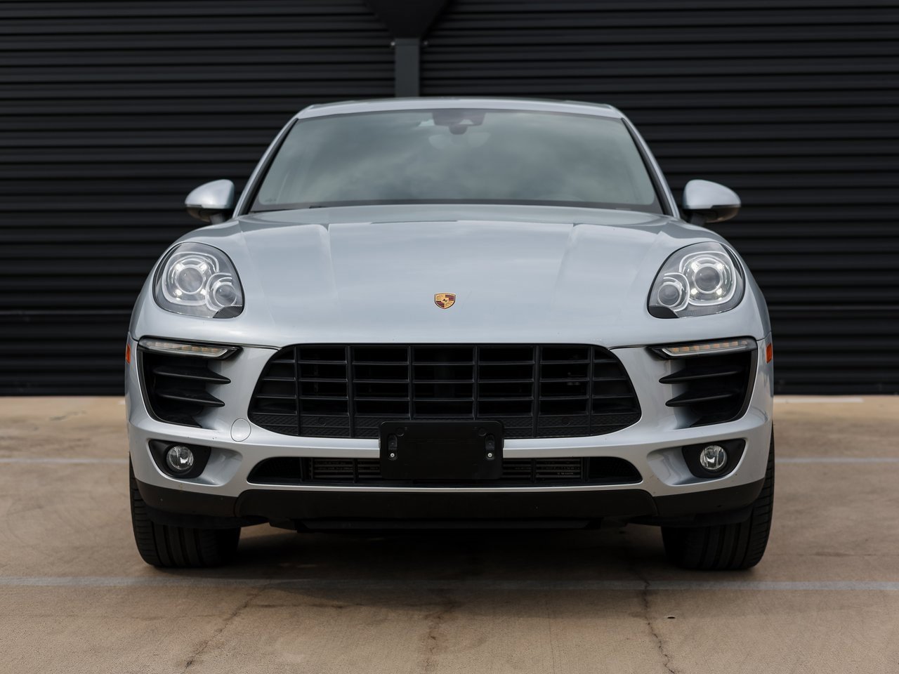 Certified 2018 Porsche Macan image 10