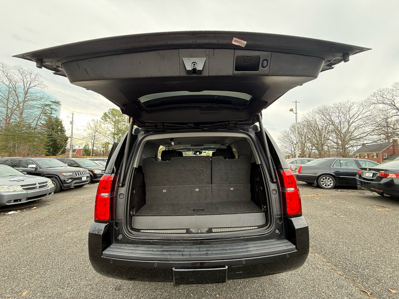 Used 2017 Chevrolet Tahoe LT image 43