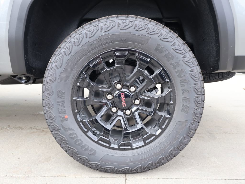 New 2026 GMC Canyon Elevation w/ Convenience Package image 41