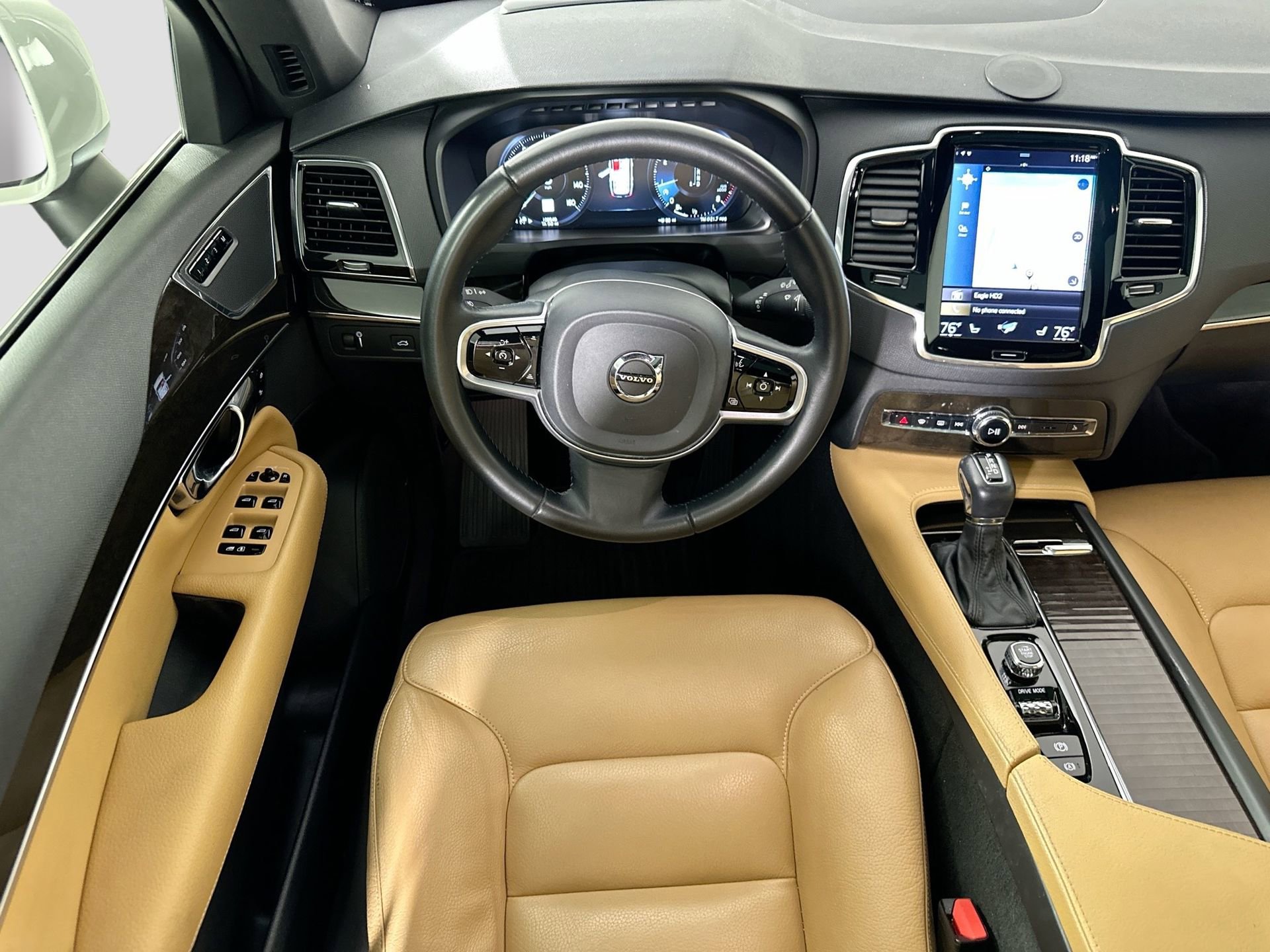 Used 2018 Volvo XC90 T6 Momentum w/ Convenience Package image 23