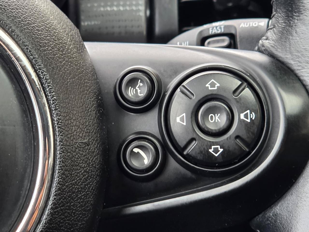 Used 2016 MINI Cooper 4-Door Hardtop FWD image 19