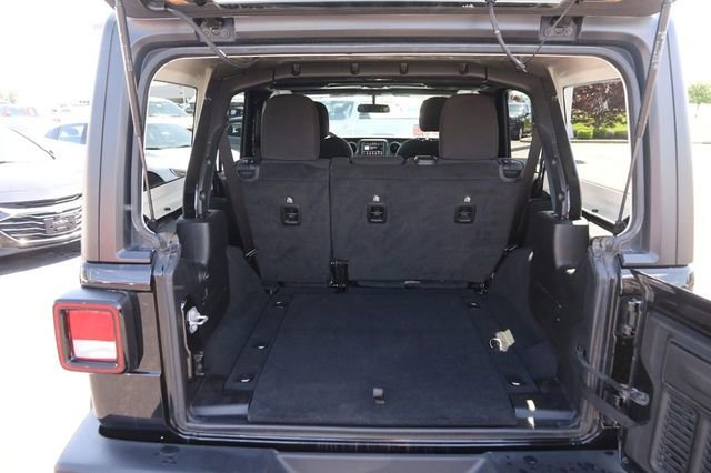 Used 2023 Jeep Wrangler Unlimited Sport AWD/4WD image 7