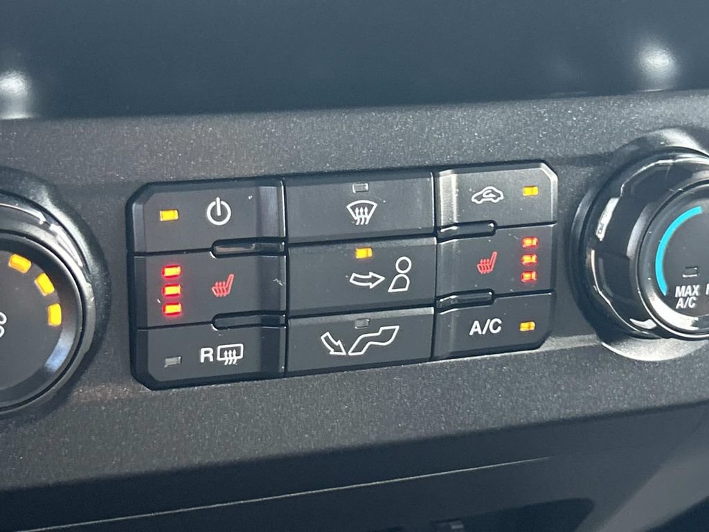 Used 2020 Ford F150 XLT w/ Equipment Group 302A Luxury AWD/4WD image 35