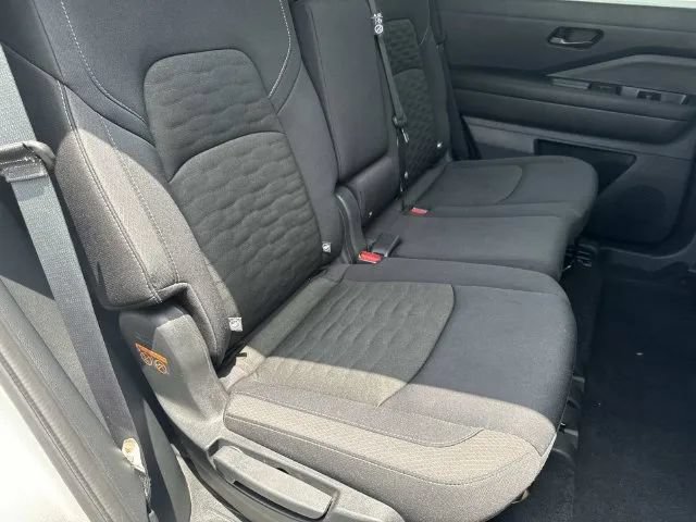 Certified 2025 Nissan Pathfinder SV AWD/4WD image 26