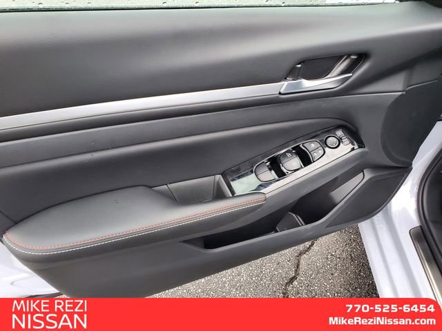 New 2025 Nissan Altima 2.5 SR w/ SR Premium Package image 11
