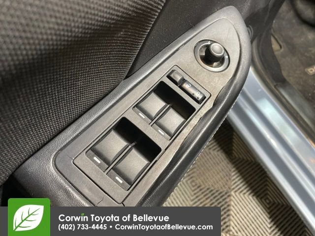 Used 2013 Dodge Avenger SE image 11