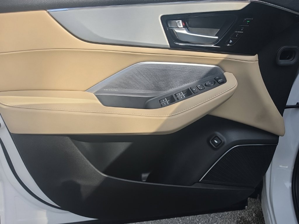 New 2026 Acura MDX w/ Technology Package FWD image 12