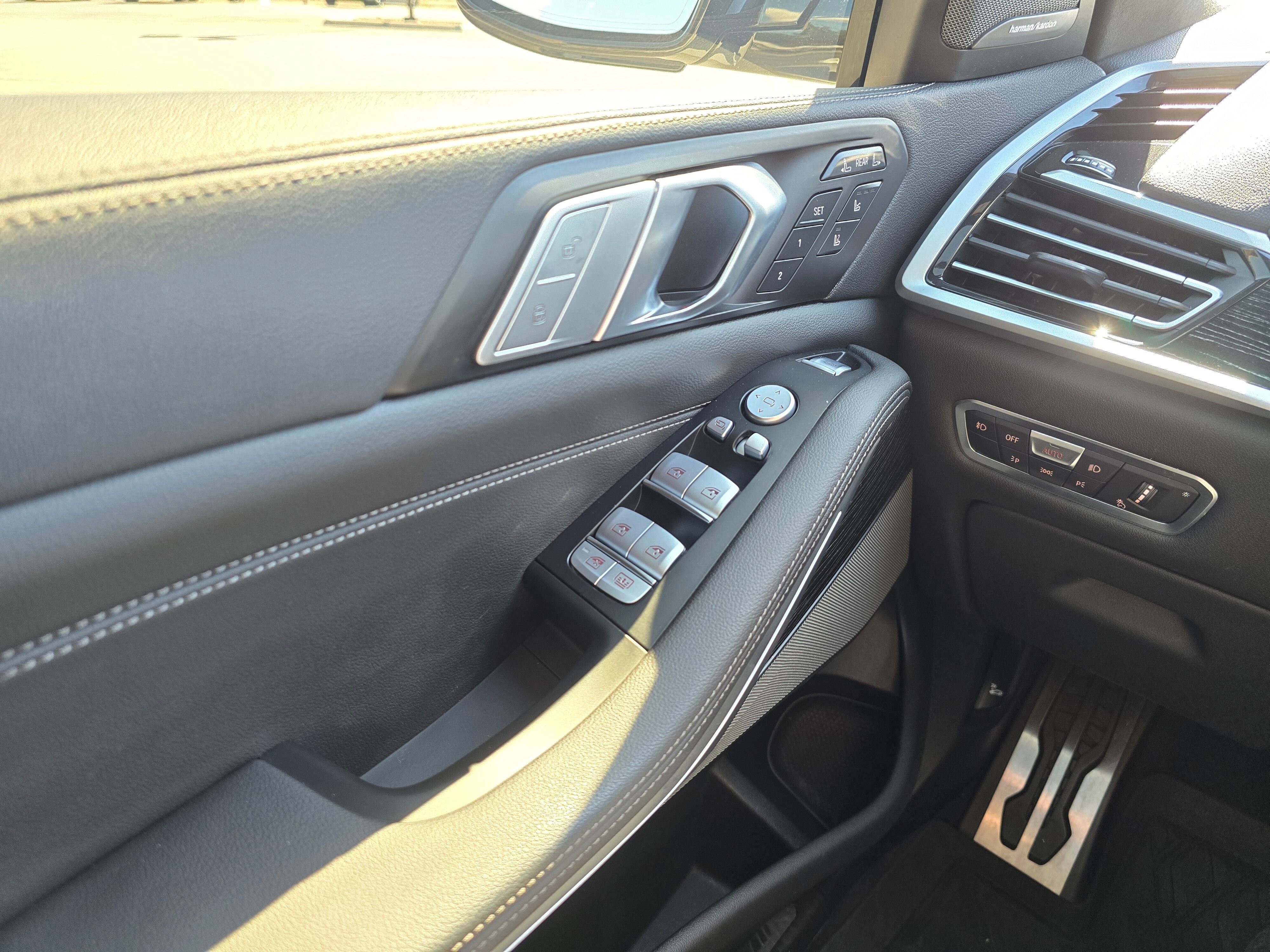 Used 2022 BMW X7 M50i AWD/4WD image 61