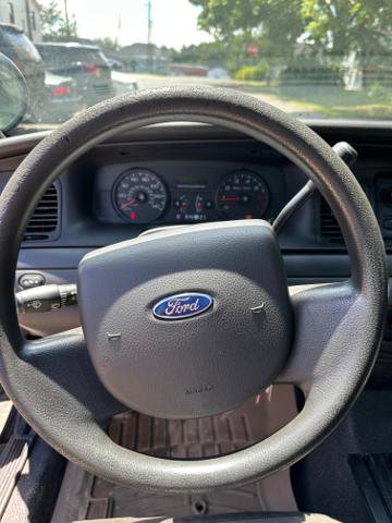 Used 2011 Ford Crown Victoria Police Interceptor image 18