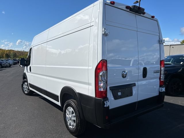 New 2025 RAM ProMaster 2500 w/ Quick Order Package 22G SLT FWD image 5