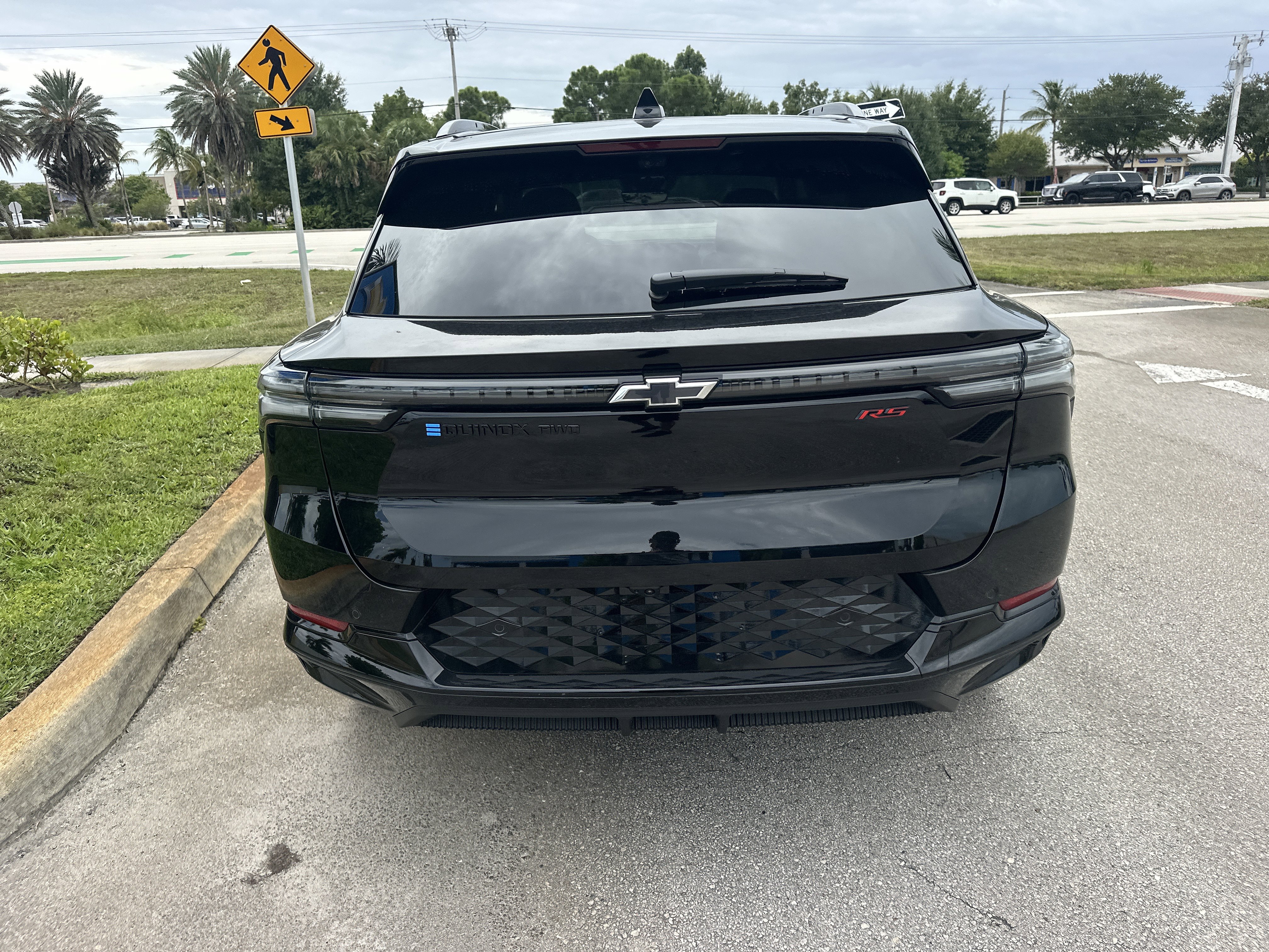 New 2025 Chevrolet Equinox EV RS w/ Active Safety Package 3 image 7