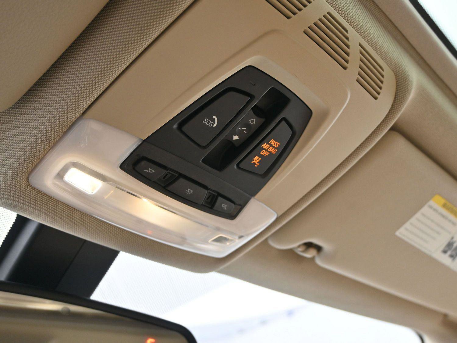 Used 2014 BMW 328i xDrive Sedan AWD/4WD image 7