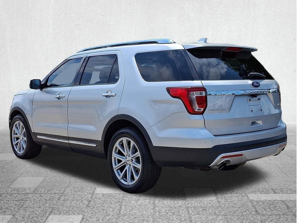 Used 2017 Ford Explorer Limited AWD/4WD image 4