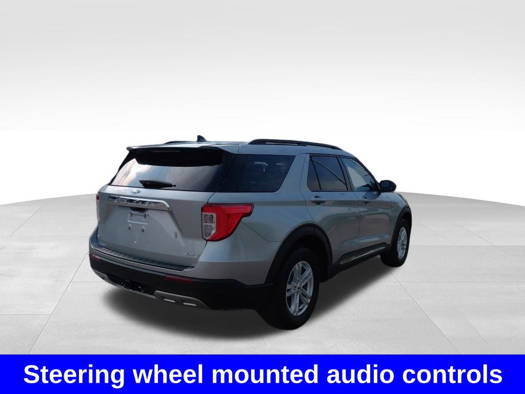 Used 2022 Ford Explorer XLT w/ Equipment Group 202A AWD/4WD image 12