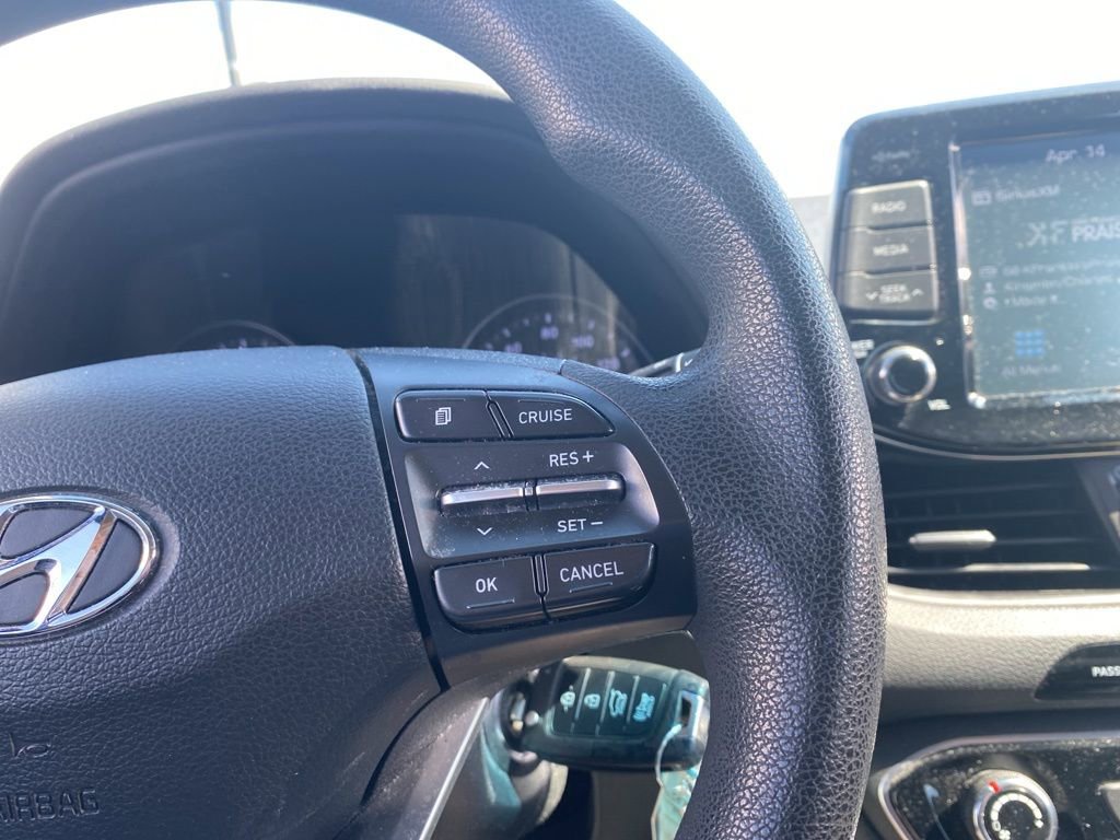 Used 2020 Hyundai Elantra GT image 9