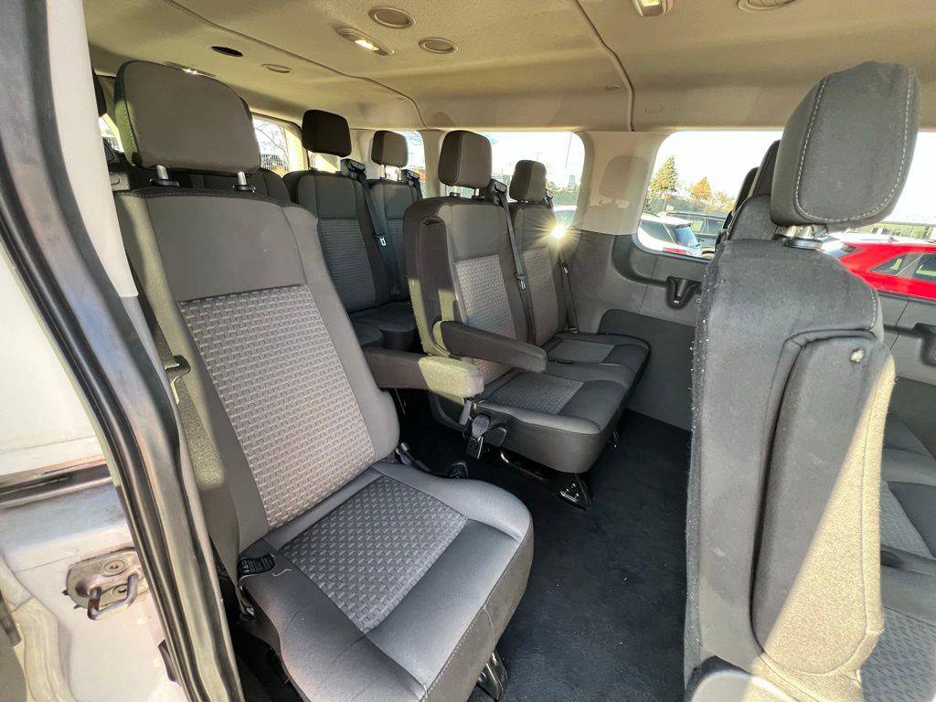 Used 2023 Ford Transit 350 XLT image 21