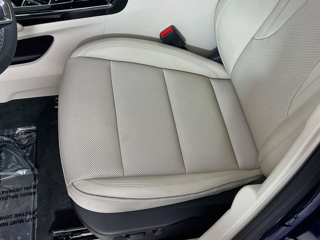 Certified 2023 Buick Envision Essence AWD/4WD image 18