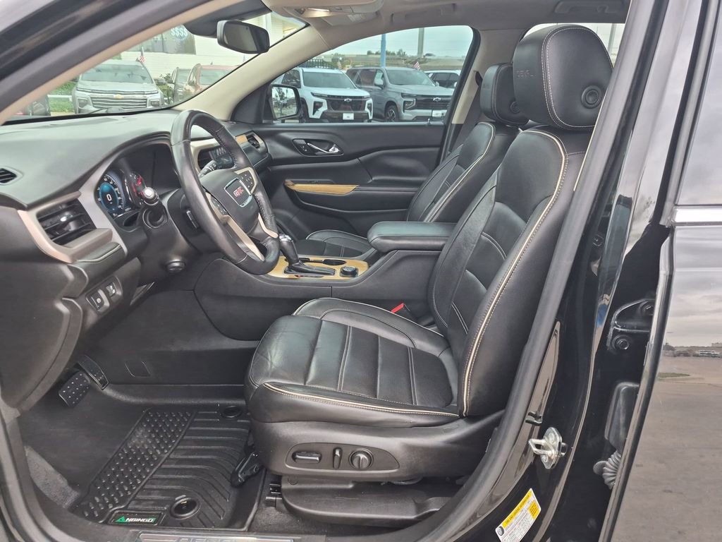 Used 2017 GMC Acadia Denali FWD image 11