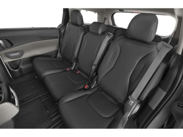 Certified 2025 Kia Carnival EX image 15