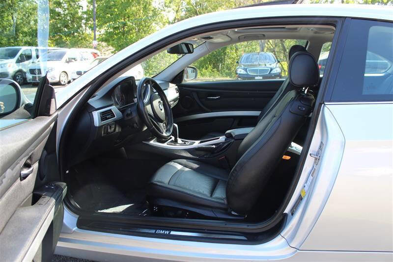 Used 2011 BMW 328i Coupe RWD image 10