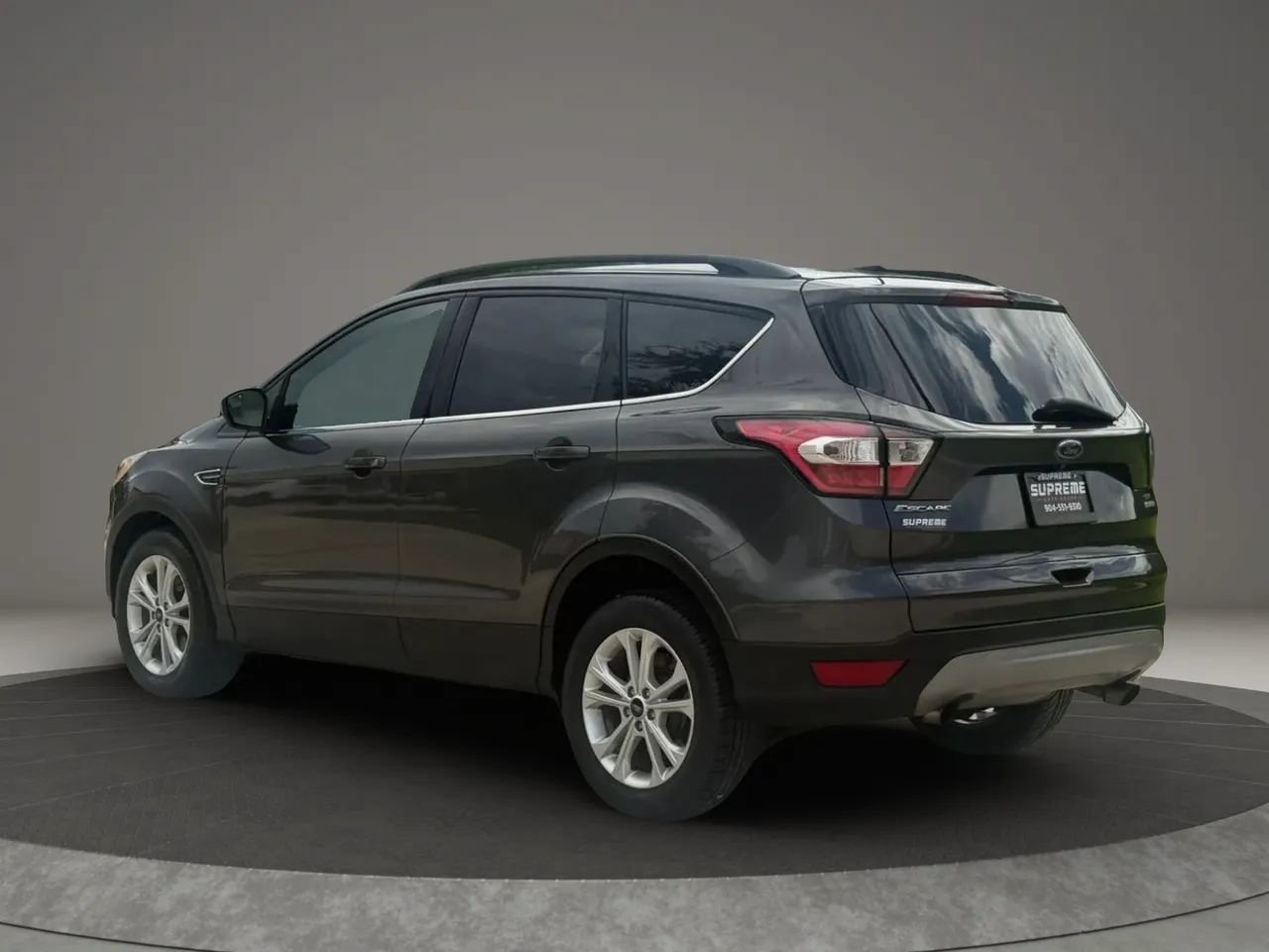 Used 2018 Ford Escape SE FWD image 5