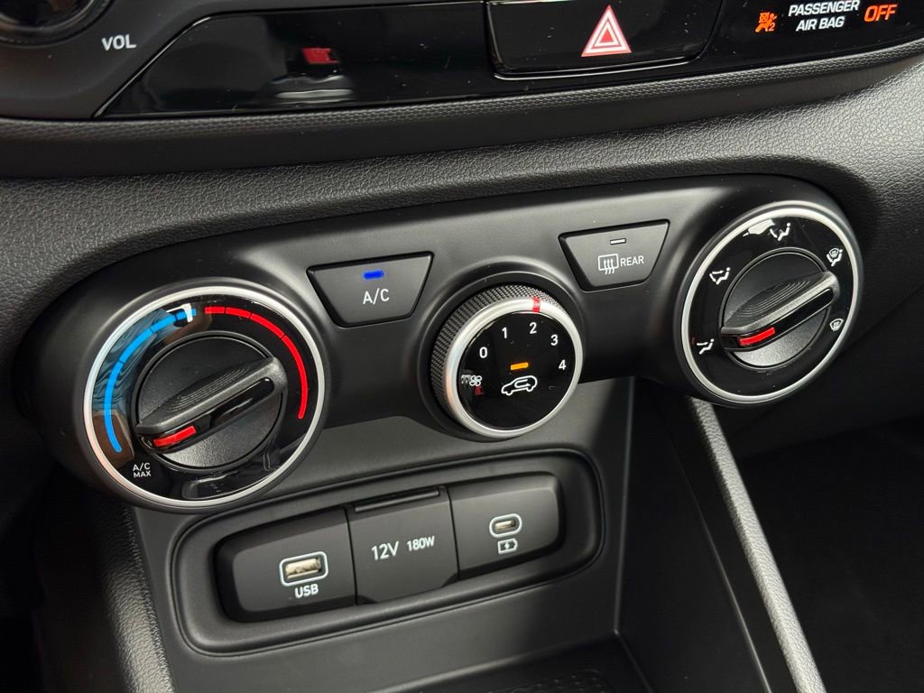 Used 2026 Hyundai Venue SE image 24