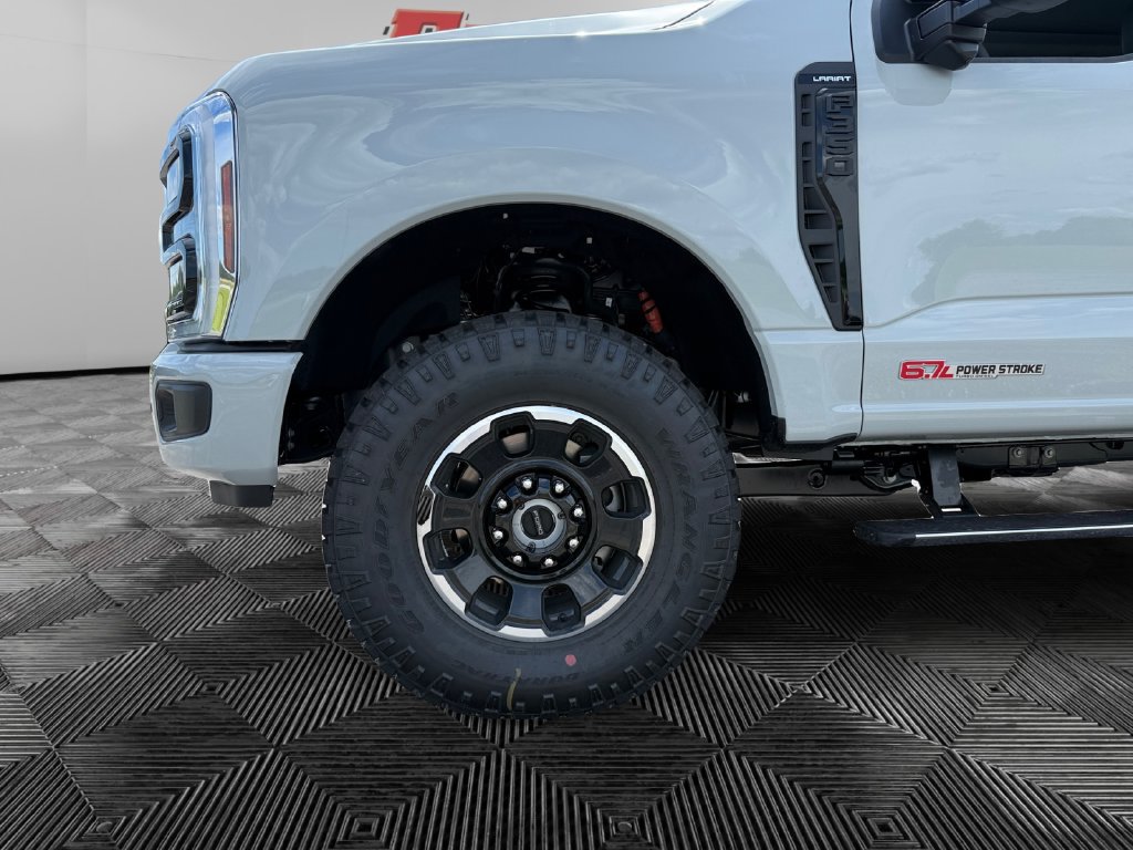 New 2026 Ford F350 Lariat w/ Tremor Off-Road Package AWD/4WD image 9