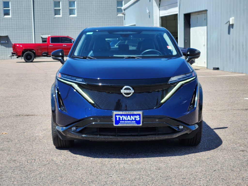 Used 2024 Nissan Ariya AWD image 2
