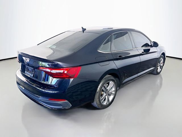 Used 2023 Volkswagen Jetta SE w/ Panoramic Sunroof Package FWD image 8