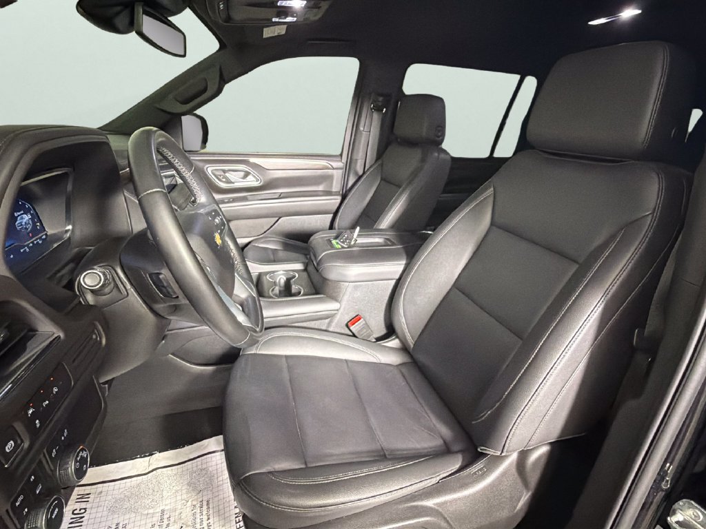 Used 2024 Chevrolet Suburban LT AWD/4WD image 17