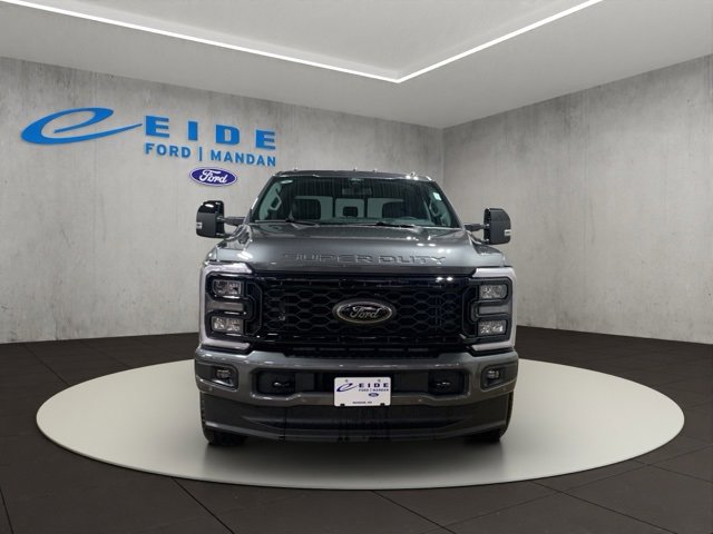 New 2026 Ford F250 Lariat w/ Black Appearance Package image 2