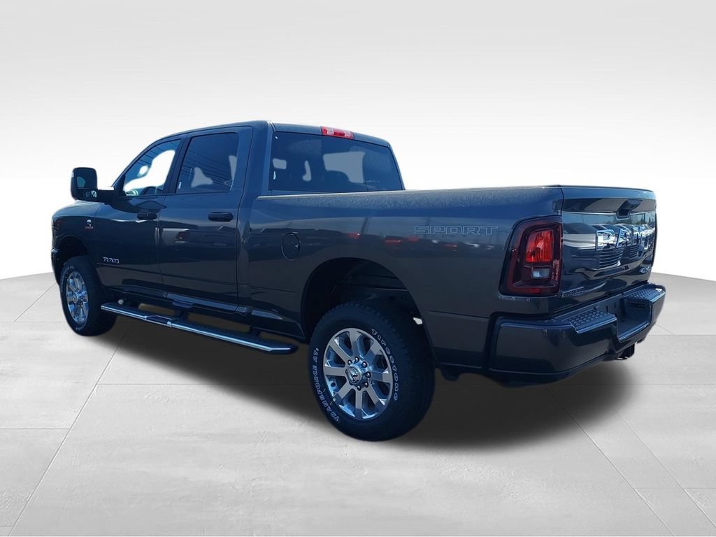 New 2026 RAM 2500 Big Horn AWD/4WD image 6