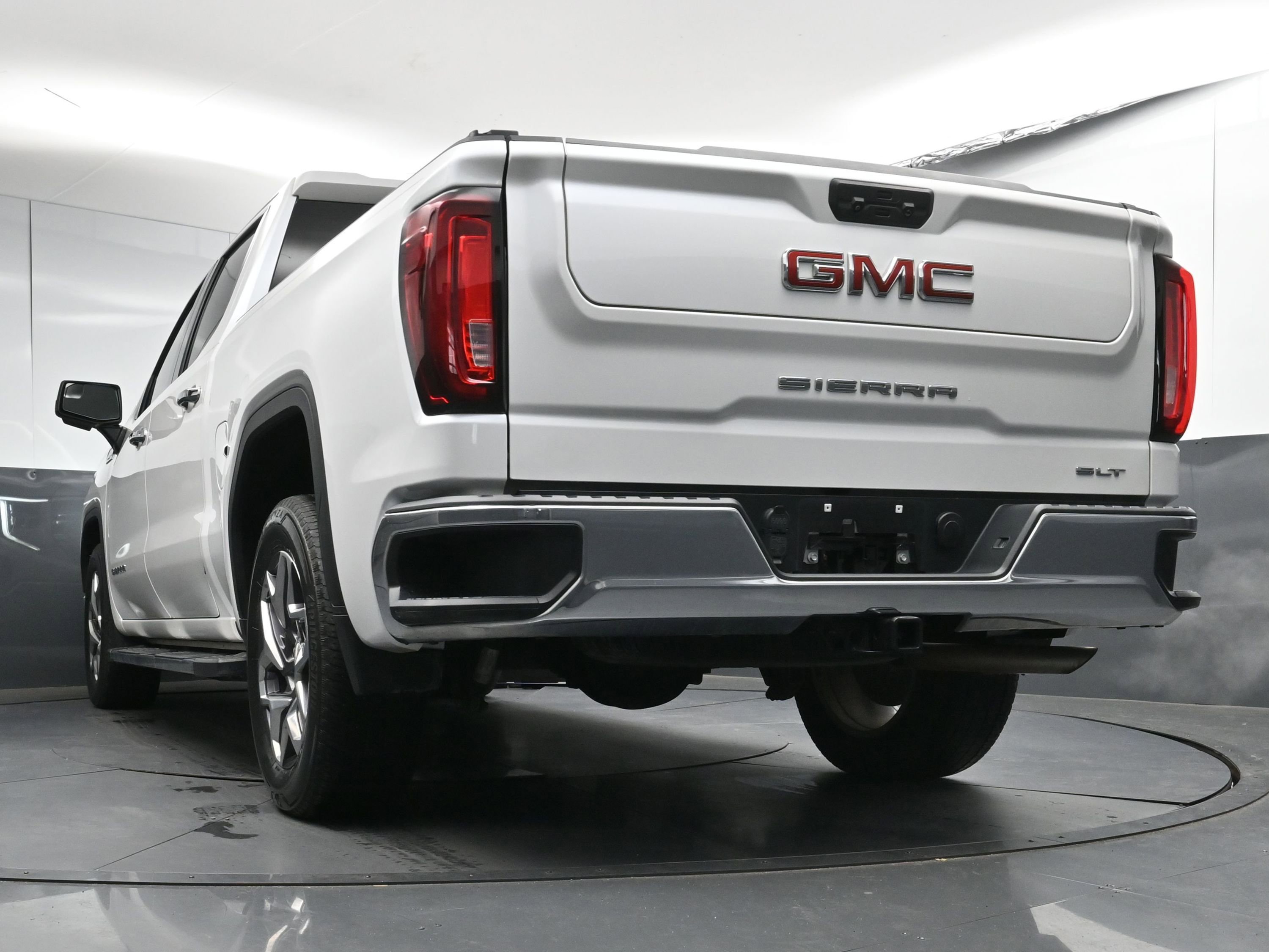 Used 2023 GMC Sierra 1500 SLT w/ SLT Premium Package image 35