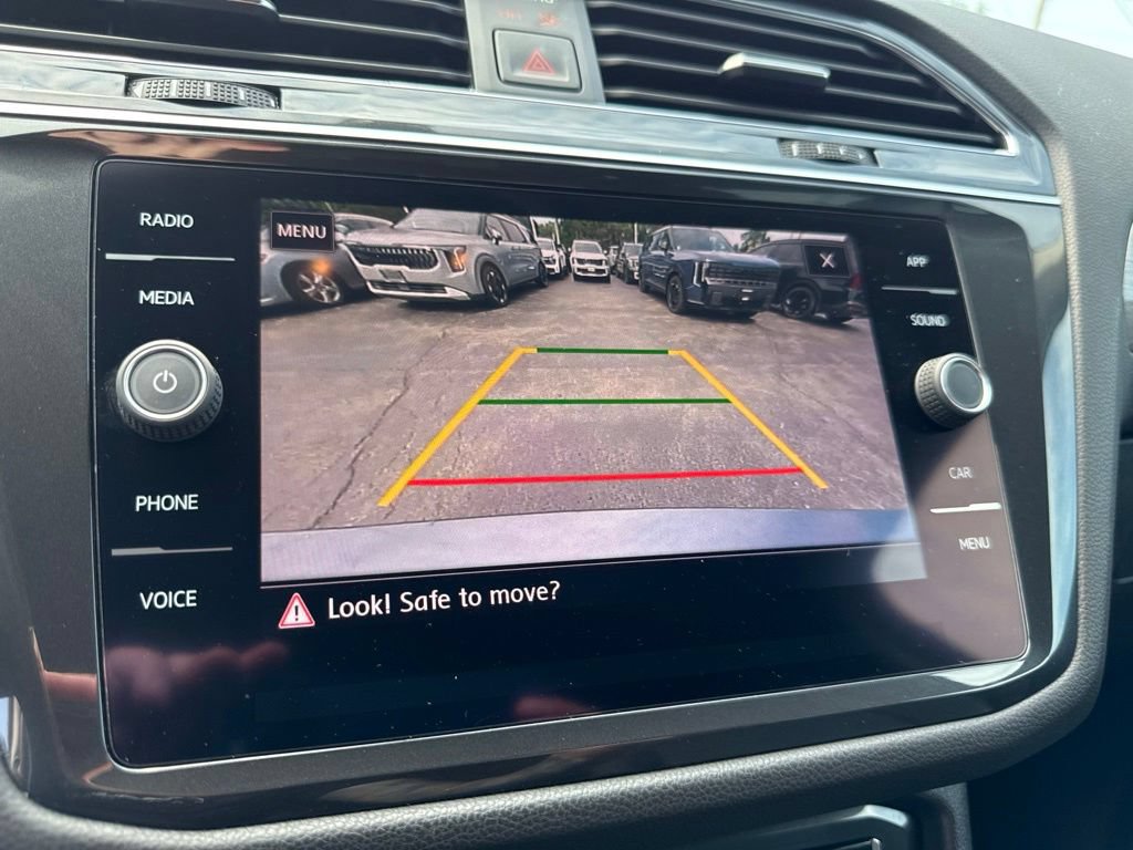 Used 2019 Volkswagen Tiguan SE AWD/4WD image 29