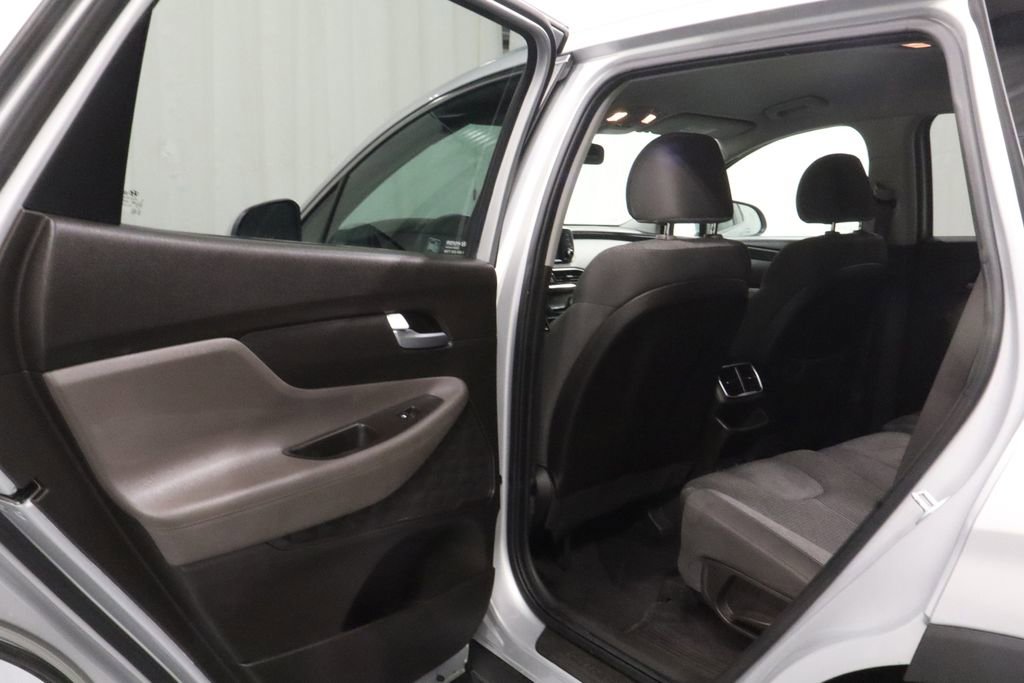 Used 2019 Hyundai Santa Fe SE AWD/4WD image 14