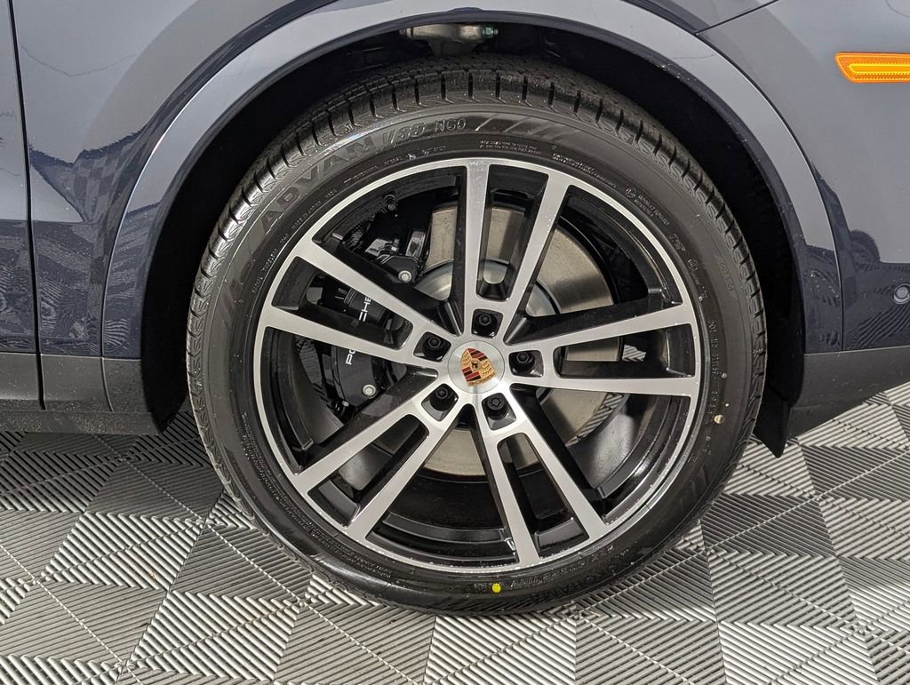 New 2026 Porsche Cayenne E-Hybrid image 14