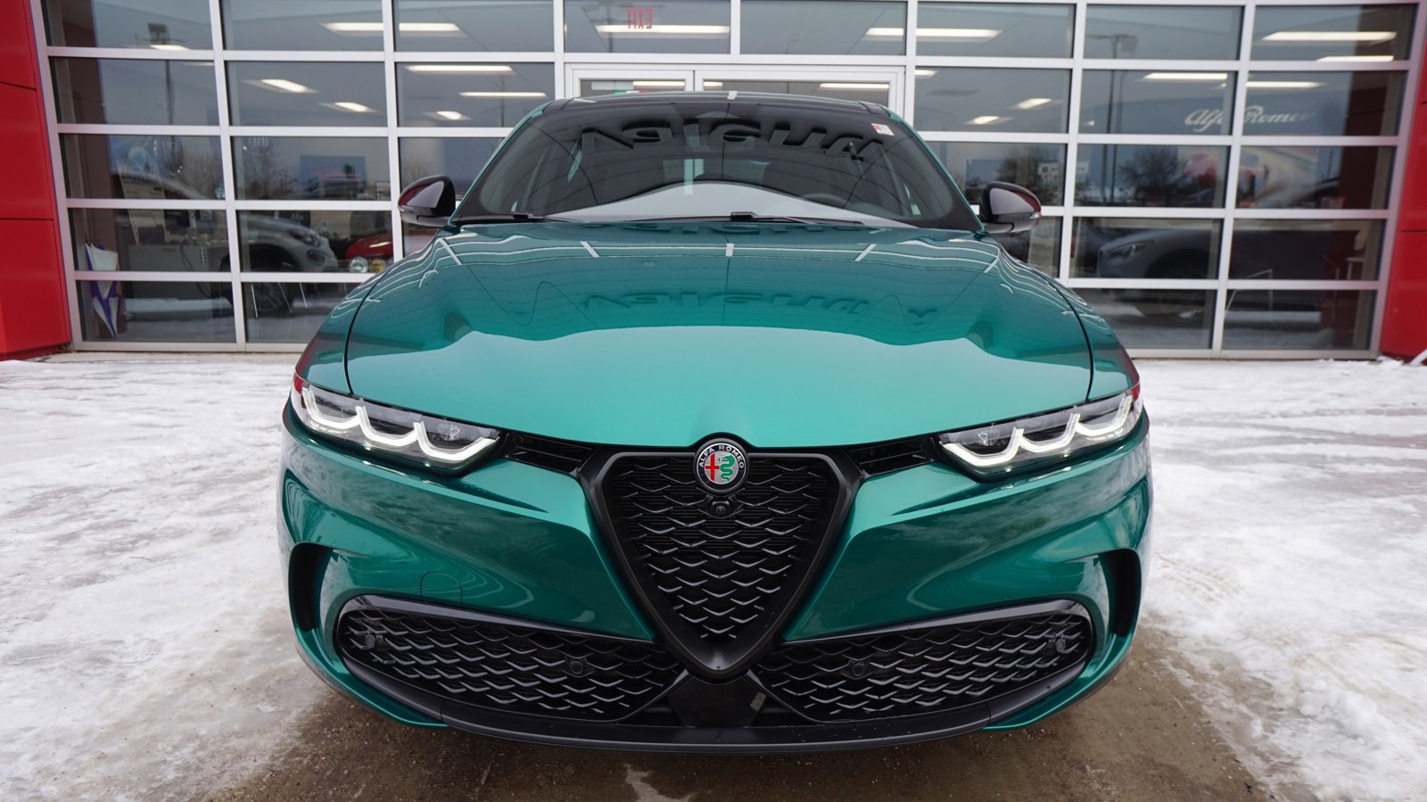 New 2024 Alfa Romeo Tonale Veloce image 3