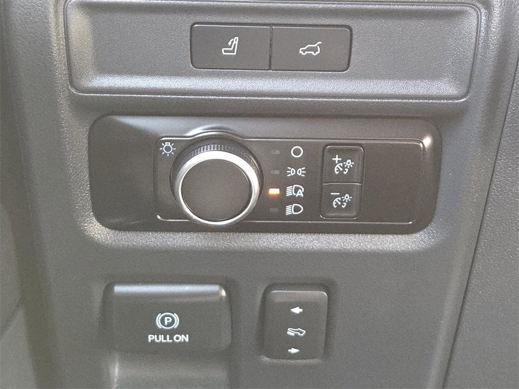 Used 2023 Ford Expedition Max XLT image 29