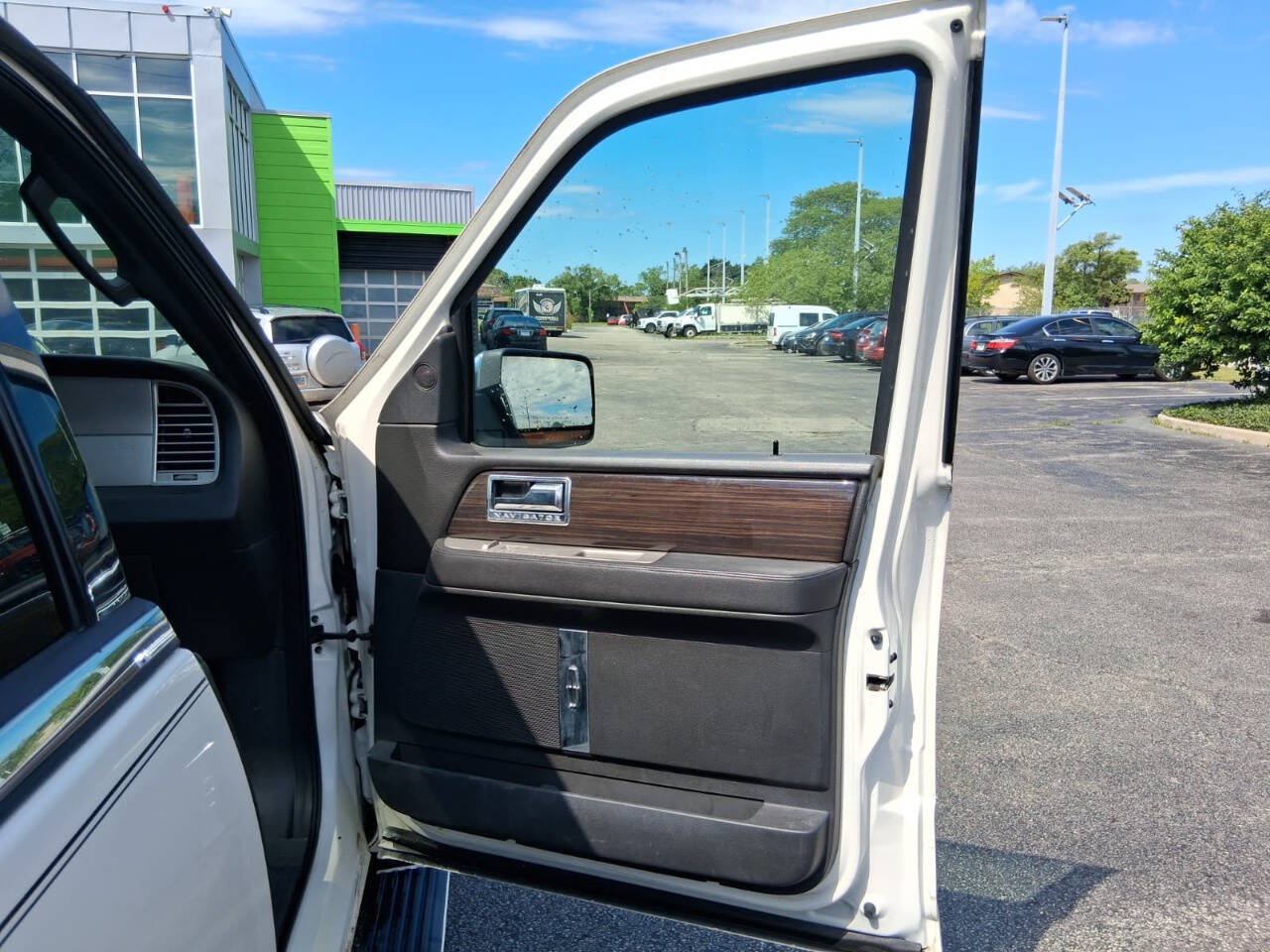 Used 2008 Lincoln Navigator 4WD image 18