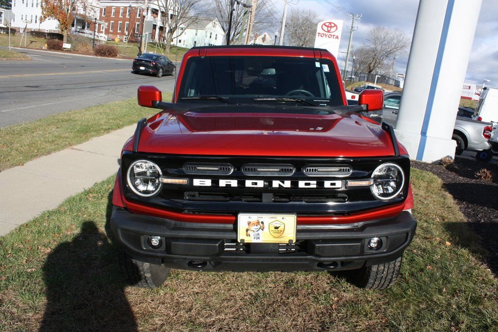 Used 2023 Ford Bronco Outer Banks image 3