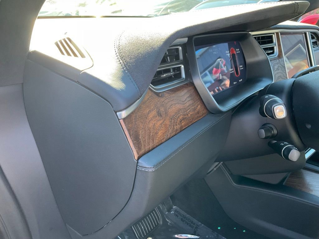 Used 2017 Tesla Model X 75D image 20