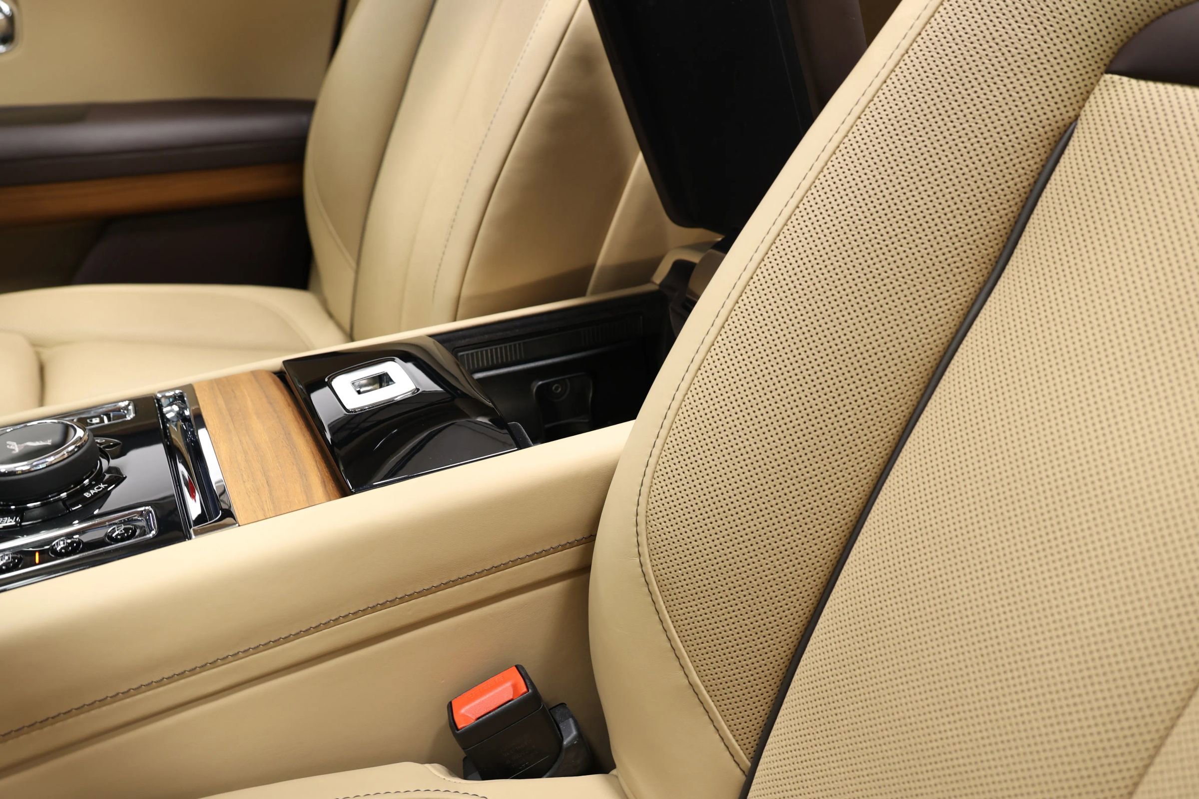 Used 2022 Rolls-Royce Ghost w/ Ghost Package image 20