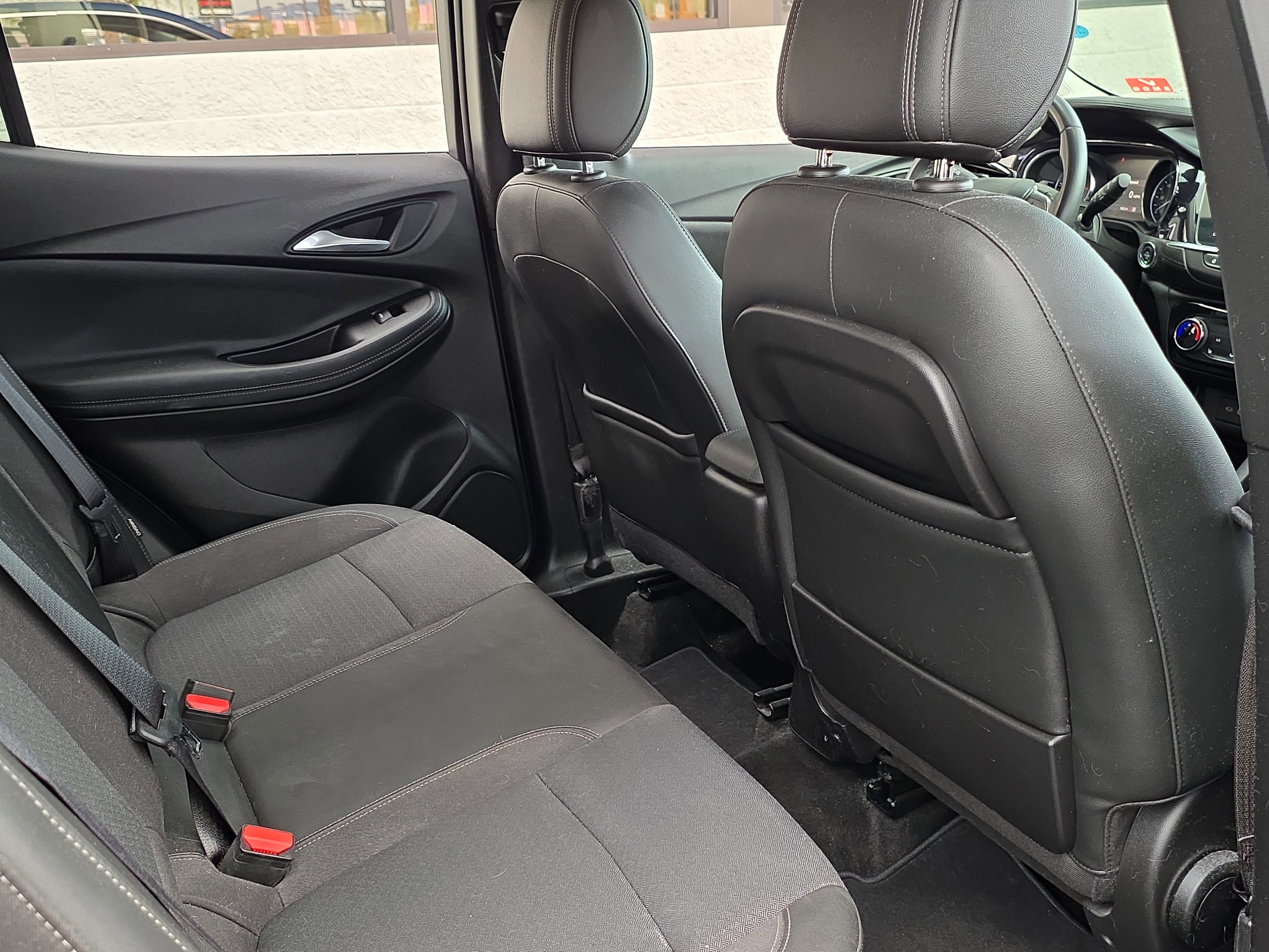 Used 2020 Buick Encore GX Preferred w/ Cold Weather Comfort Package image 26