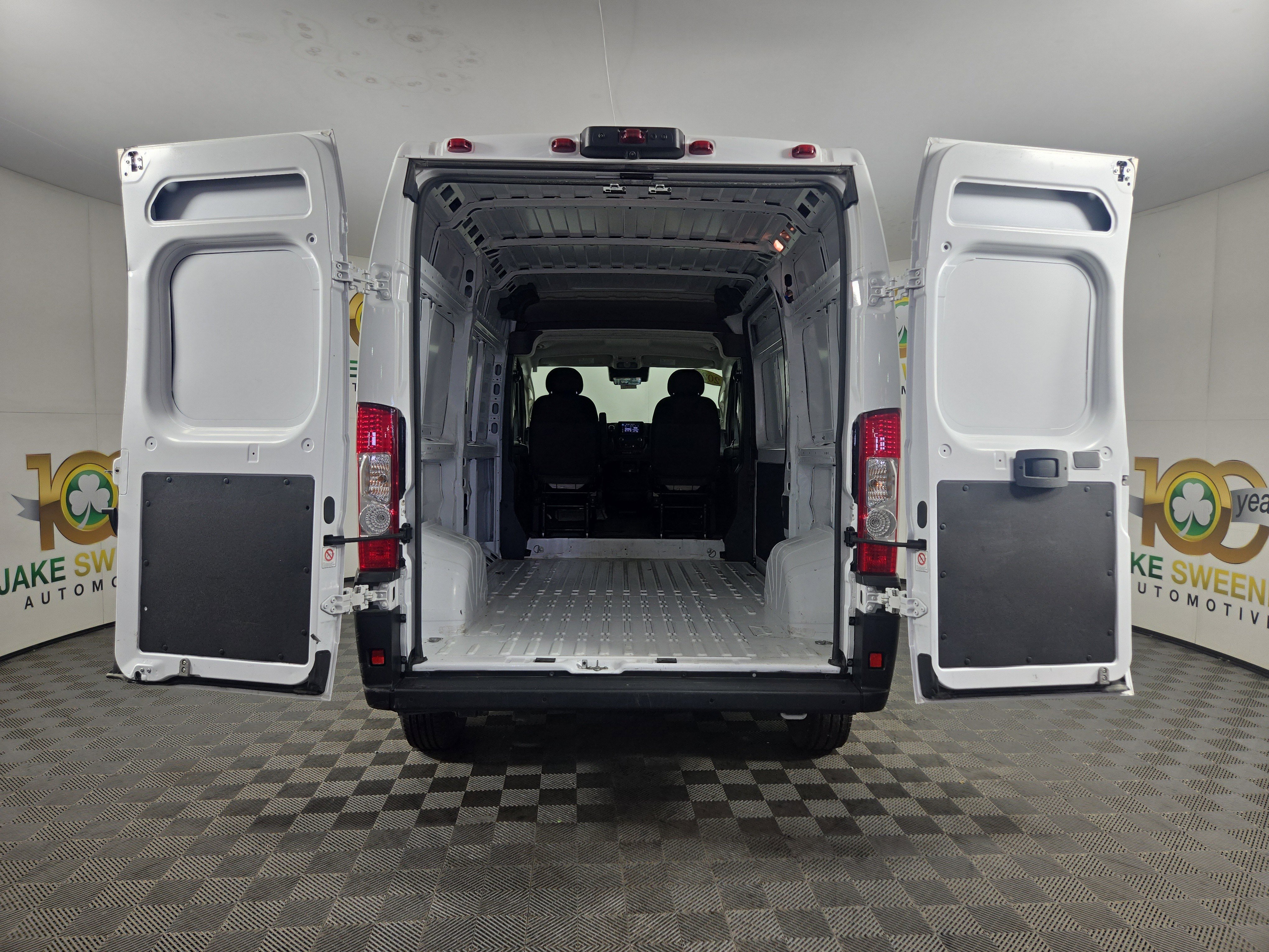 Used 2025 RAM ProMaster 2500 w/ Safety Group FWD image 31