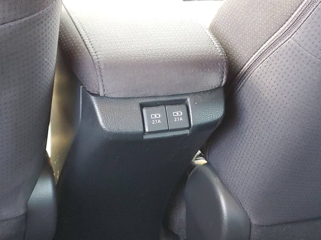 Used 2021 Toyota Prius Prime LE w/ Carpet Mat Package (TMS) FWD image 13