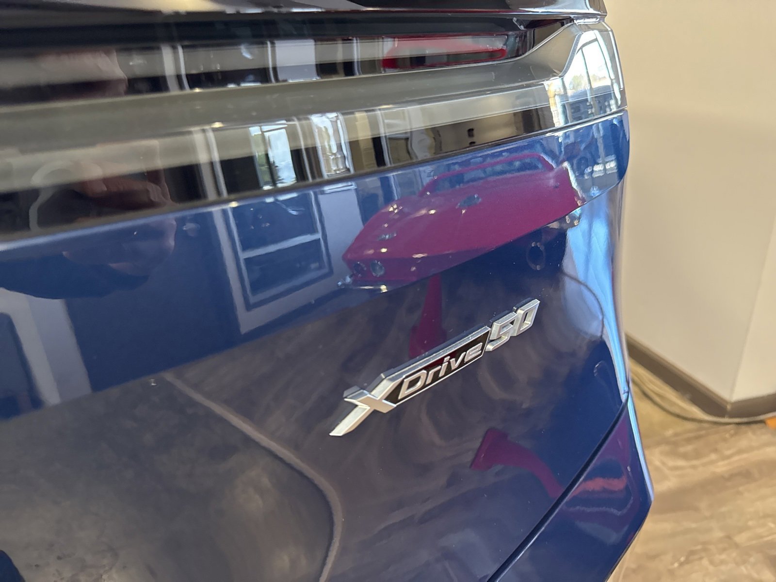 Used 2025 BMW iX xDrive50 w/ Premium Package image 22