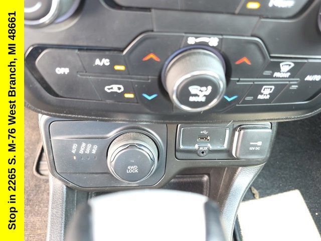 Used 2021 Jeep Renegade Limited AWD/4WD image 26