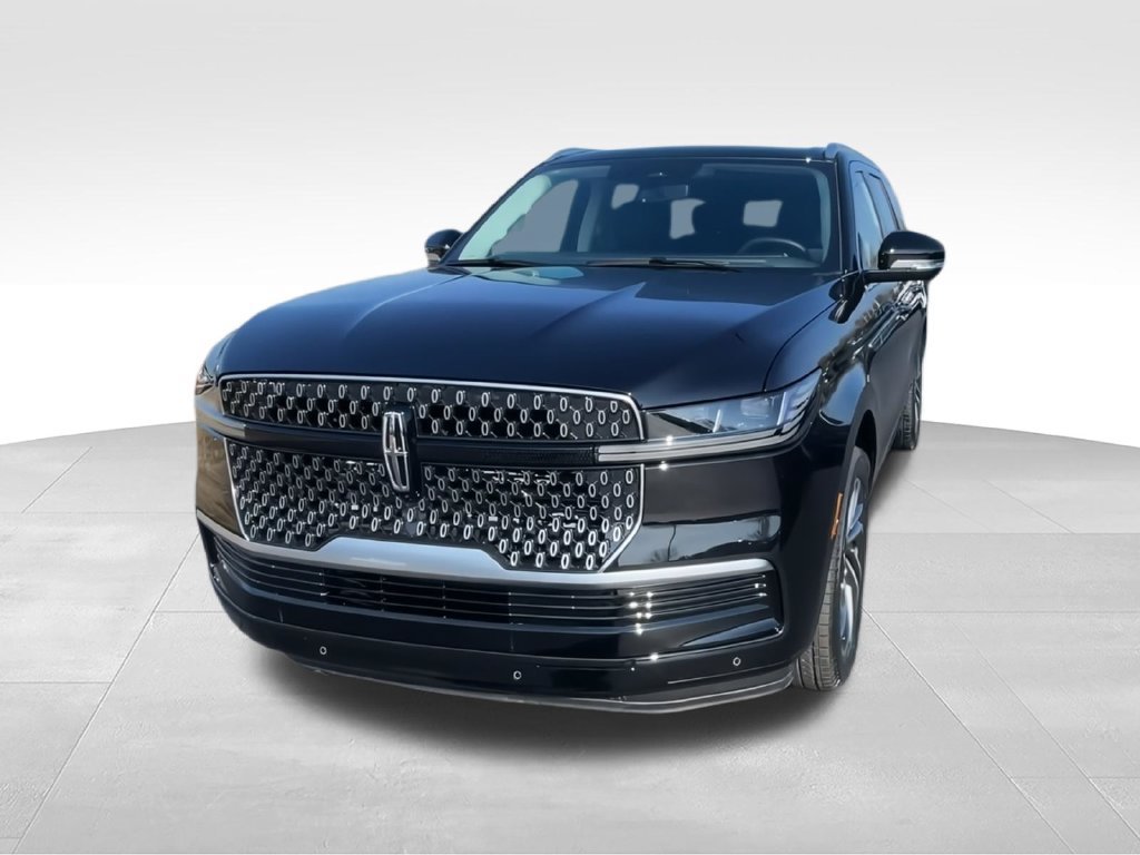 New 2026 Lincoln Navigator L Reserve AWD/4WD image 3