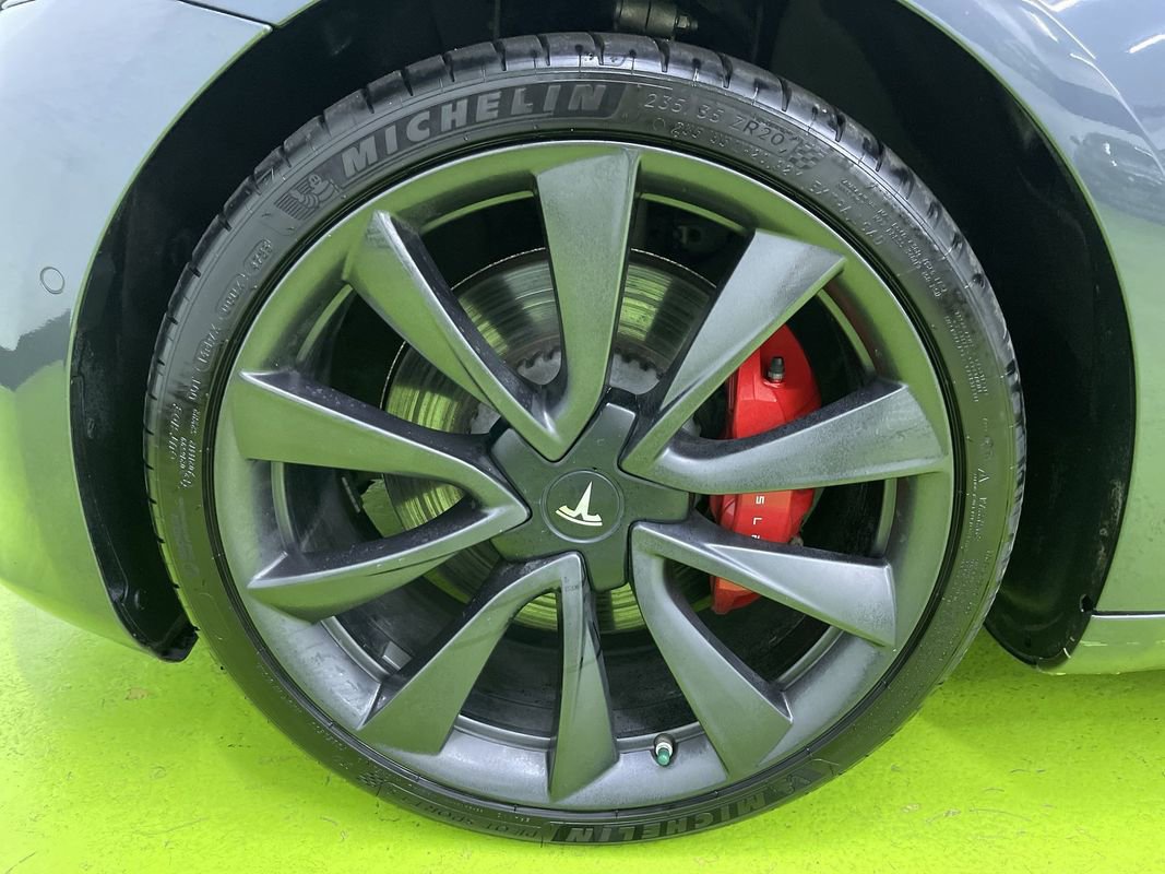 Used 2020 Tesla Model 3 Performance image 14